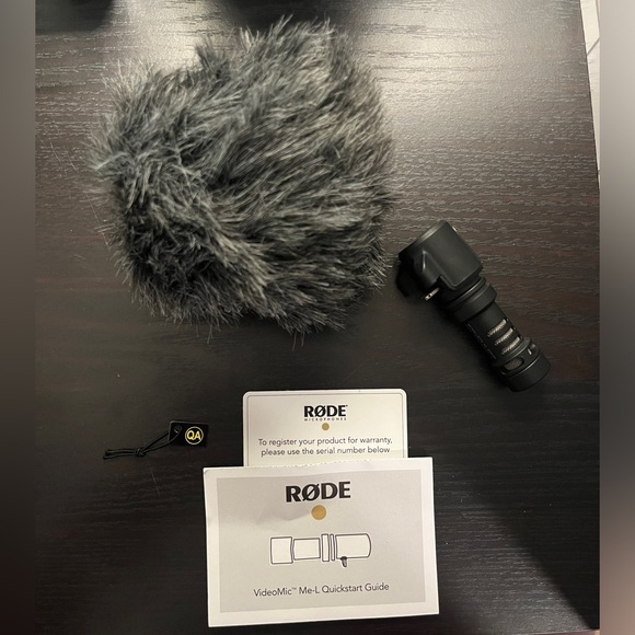 Rode VideoMic Me-L iPhone Microphone for Video (Open Box) - Picture 6 of 7